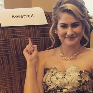 Meet your Posher, Julia